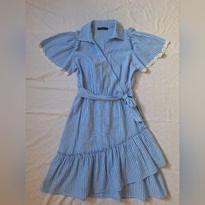 NWT ADRIENNE VITTADINI  Light Blue Striped Wrap Midi Dress